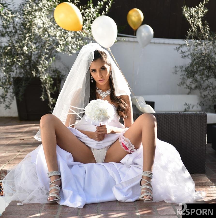 Gianna Dior - Pov Fuck Bride and Bridesmaids After Wedding FullHD