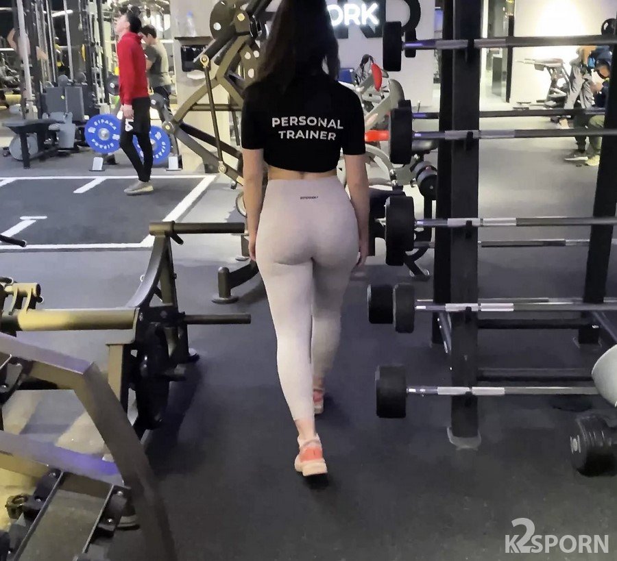 Persey Diana - Pickup Bubble Butt Fitness Babe In Gym UltraHD/4K