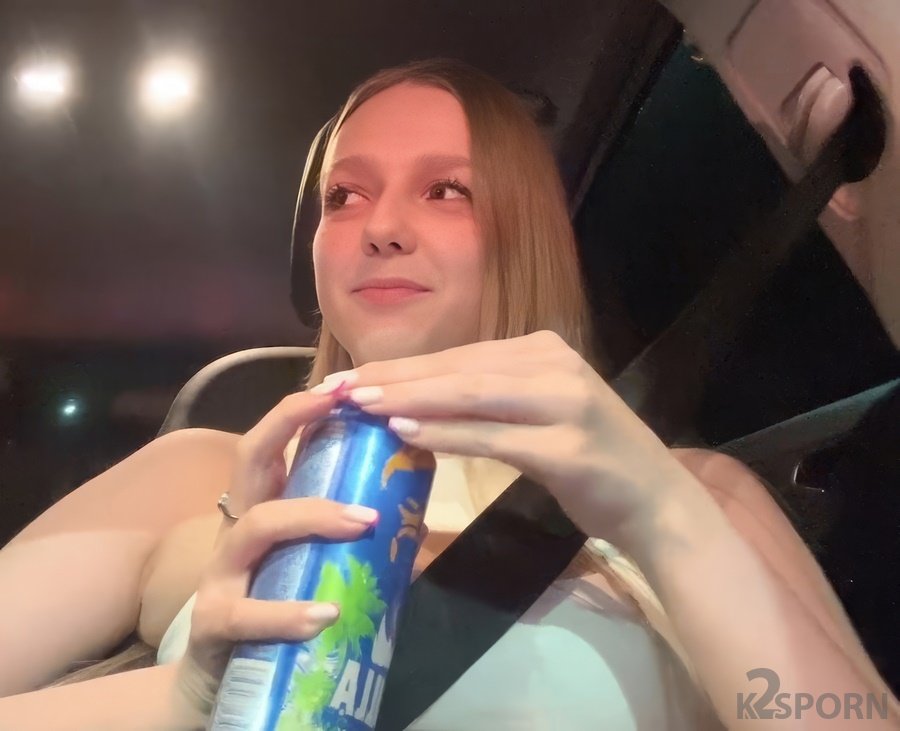 Arisha Mills - A Russian Student Gave Herself Up For a Energy Drink FullHD