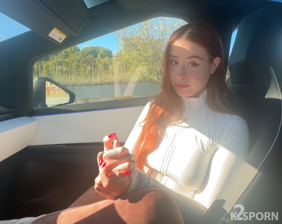 Rosie Rider - Fucked A Friend's Girlfriend In A Tesla Cybertruck FullHD