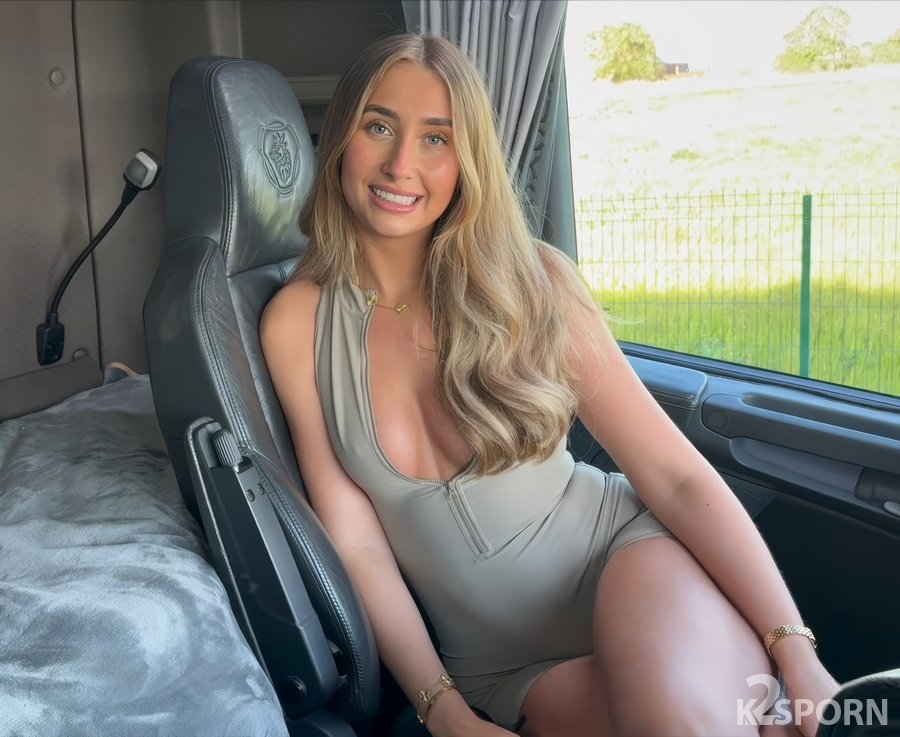 Lillian Phillips - Jumped Into The Truck Driver's Cabin And Fucked Him FullHD