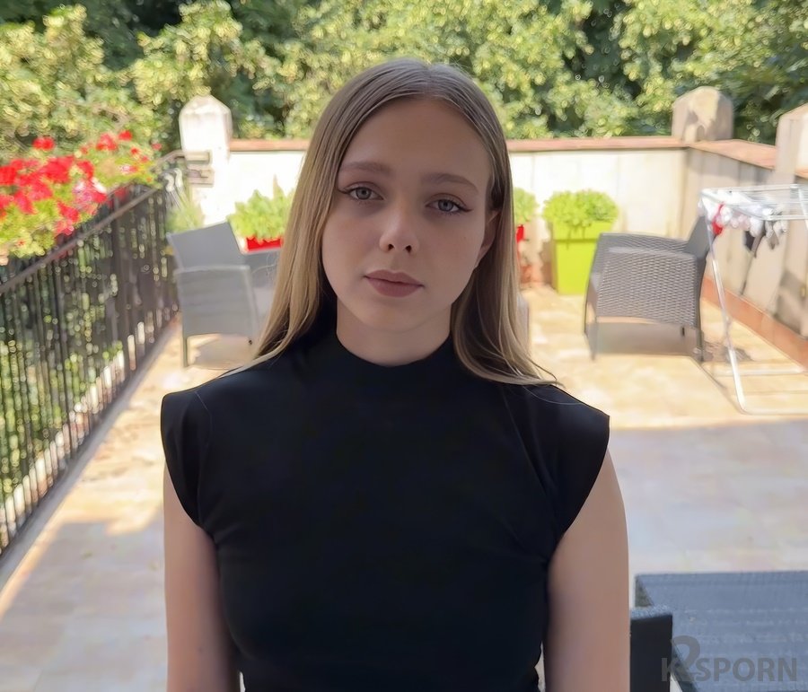 Arisha Mills - The Girl Had A Fight With Her Boyfriend And Went To Her Ex FullHD