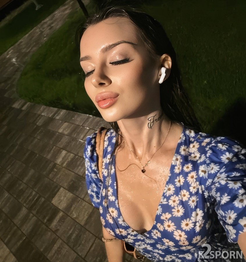 Julie Jess - Cheating With Neighbor Before Wedding FullHD