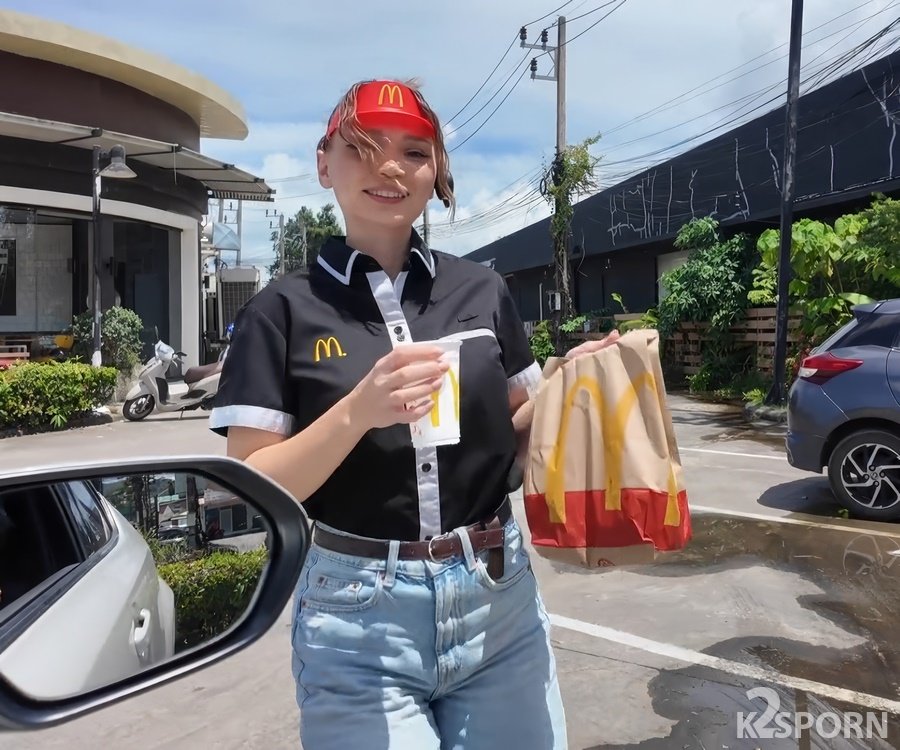 Maya Lis - Cute McDonald’s Girl Fucked By Client FullHD
