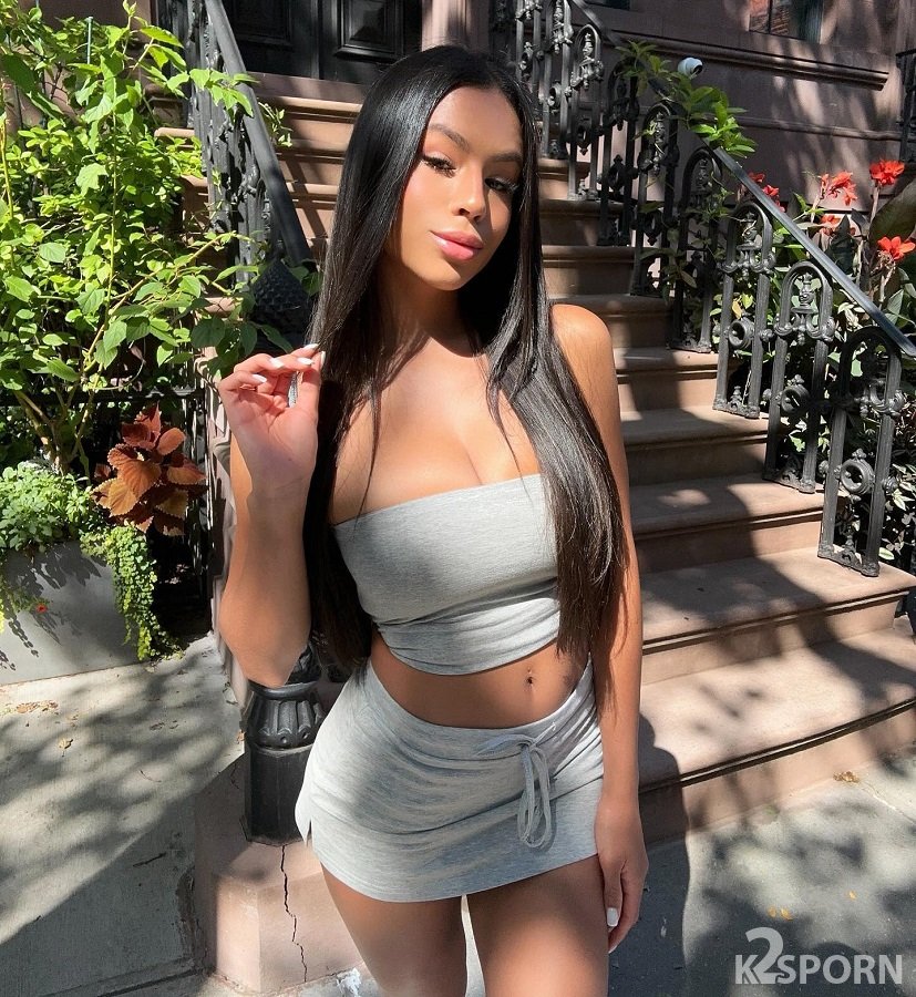 Autumn Falls - Amateur SexTape With Busty Latina Girl FullHD