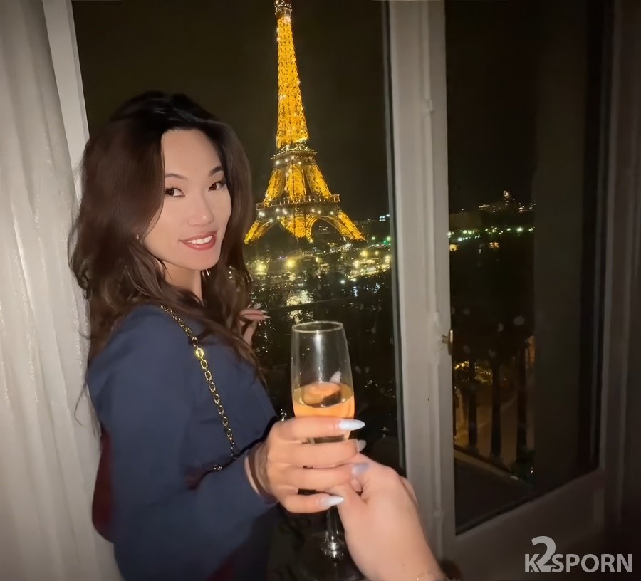 Lucy Mochi - Anal In Paris FullHD
