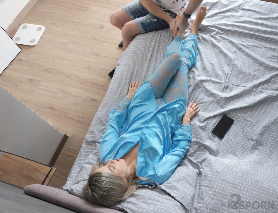 Letty Black - Stepmom Seduces Her Stepson With Her Feet And Rides Him Hard FullHD