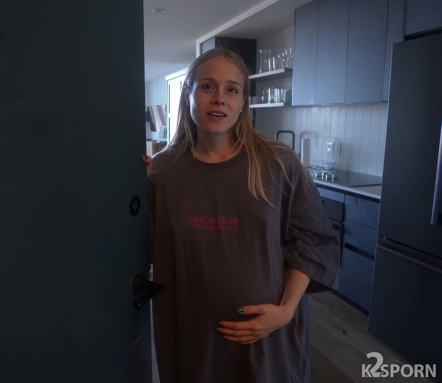 Katie Karr - Pregnant Wife Cheats With BBC FullHD