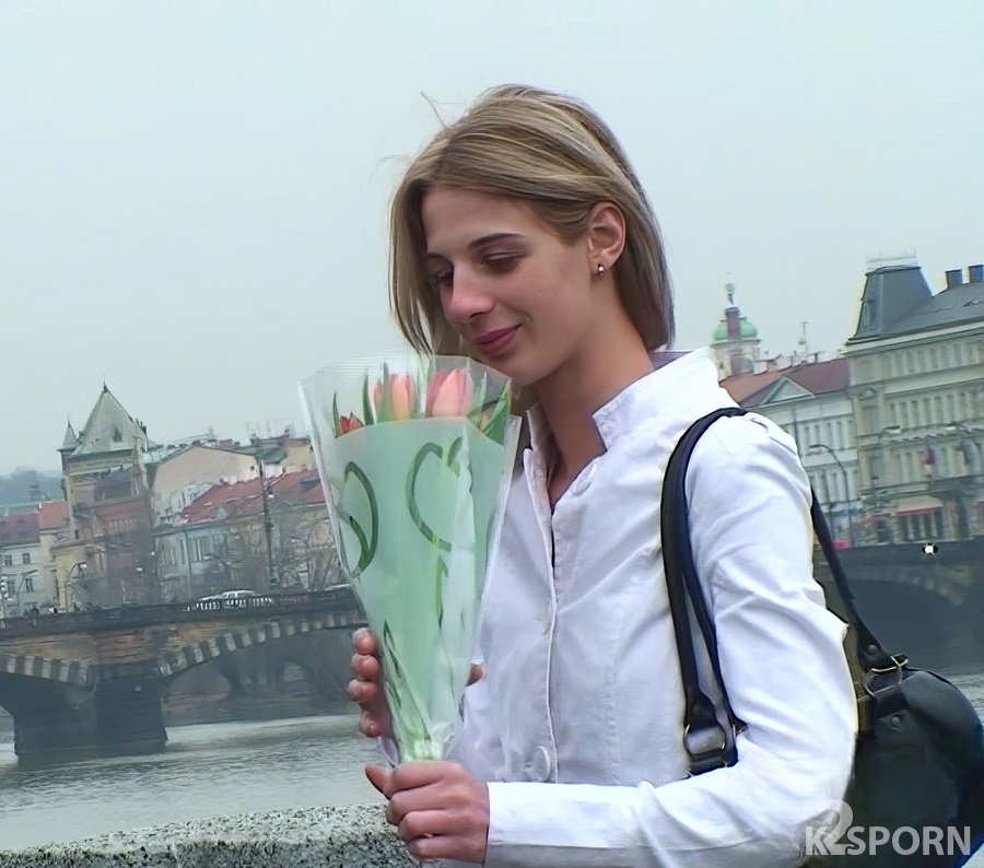 Mia Hilton - Meet And Fuck On First Date HD