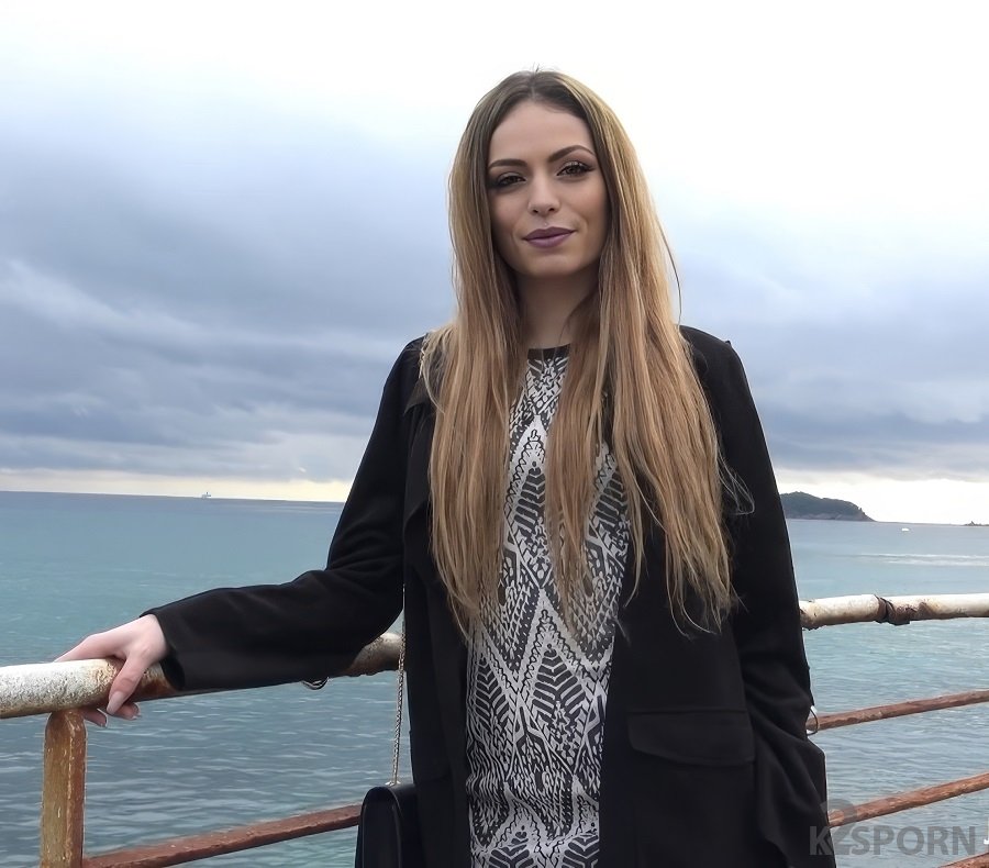 Clara - Office Slut Clara Is Ready To Fuck For Money FullHD