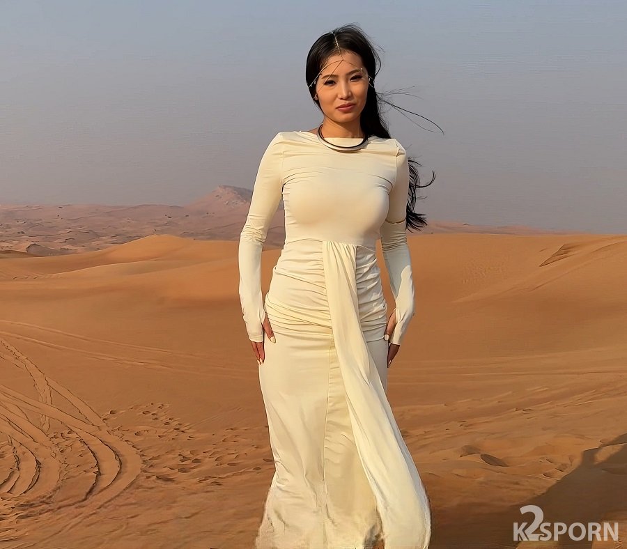 Lonely Meow - Habibi in the Desert UltraHD/4K