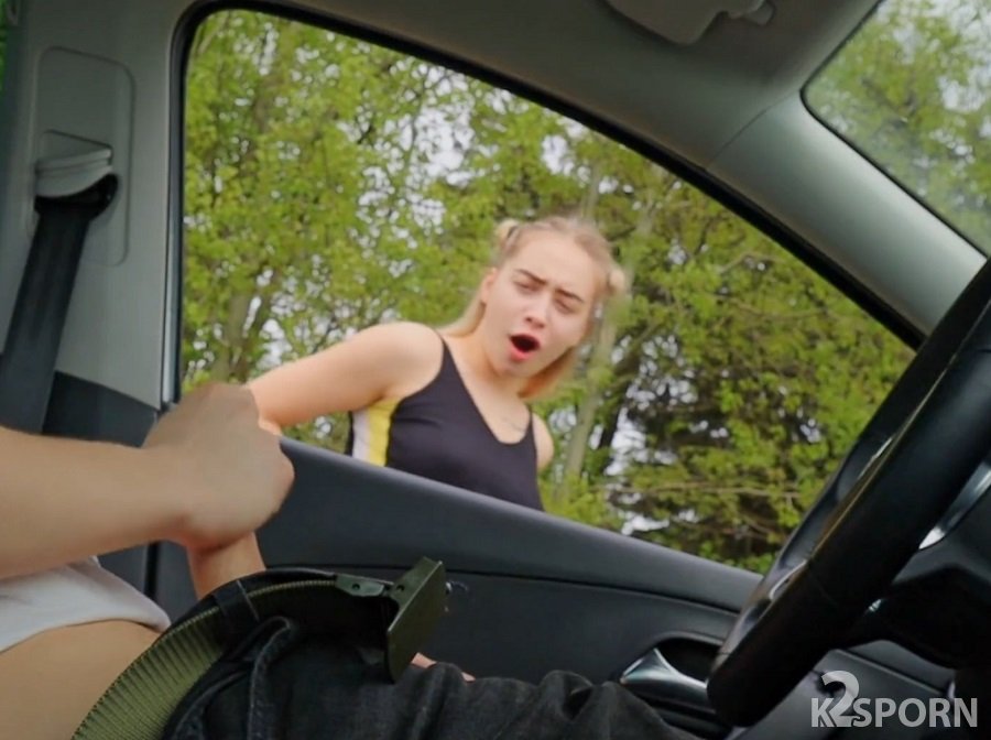 Molly Kelt - Girl Passing By Caught Me Jerking Off And Helped Me Cum FullHD