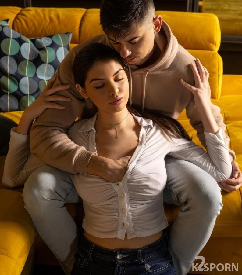 Anha Bellissima - A Hug Between Friends Turned Into Sex FullHD