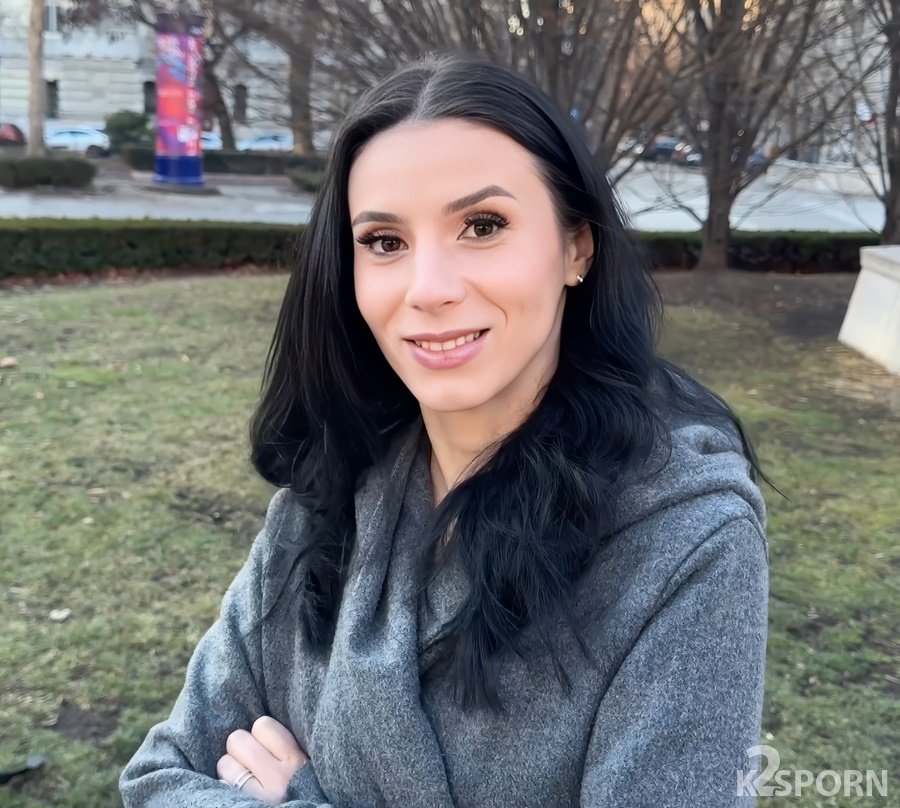 Nelly Kent - Bombshell In Love With France! FullHD