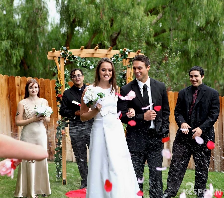 Tori Black - A Young Bride Fucks After Her Wedding On a Honeymoon  1080p FullHD