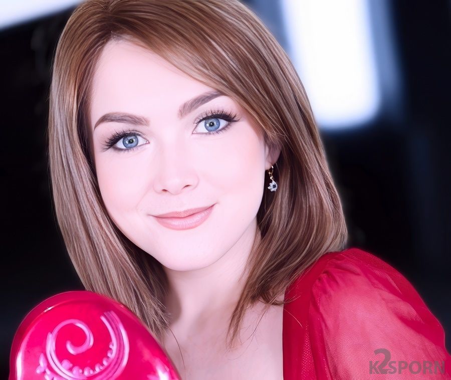 Jade Valentine - Returns for a Special Valentine's Suck, Fuck and Swallow  1080p FullHD