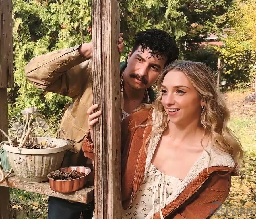 Nicole Vaunt, ItsMeCat64 - BGBG outdoor Couple Swap 1080p FullHD