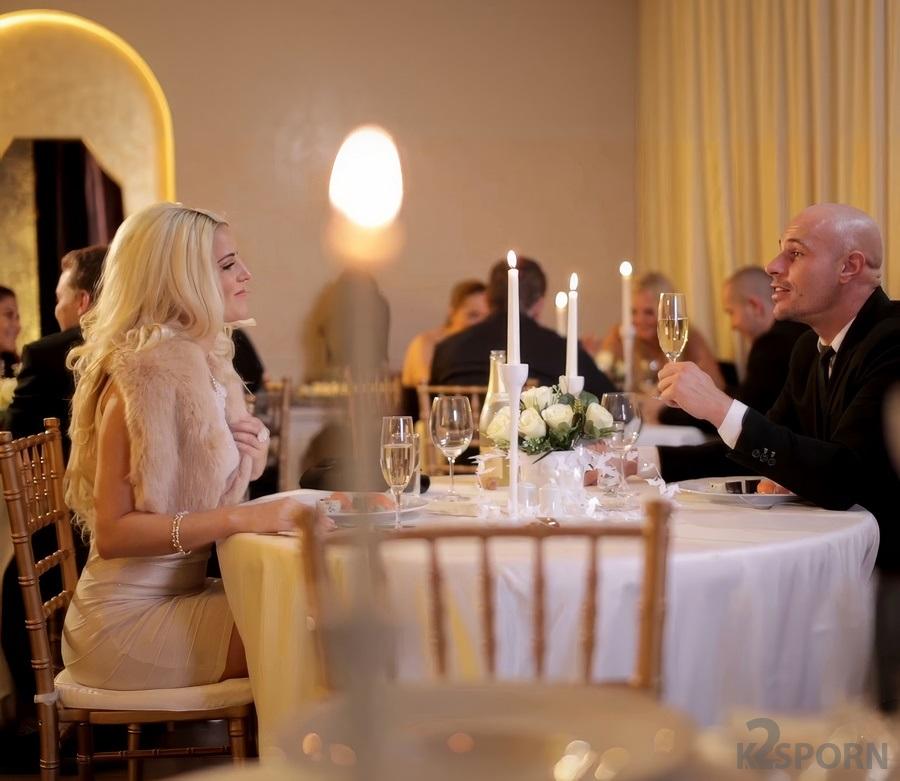 Blanche Bradburry - Date in a Fancy Restaurant with Luxurious Blonde Leads to Fucking 1080p FullHD