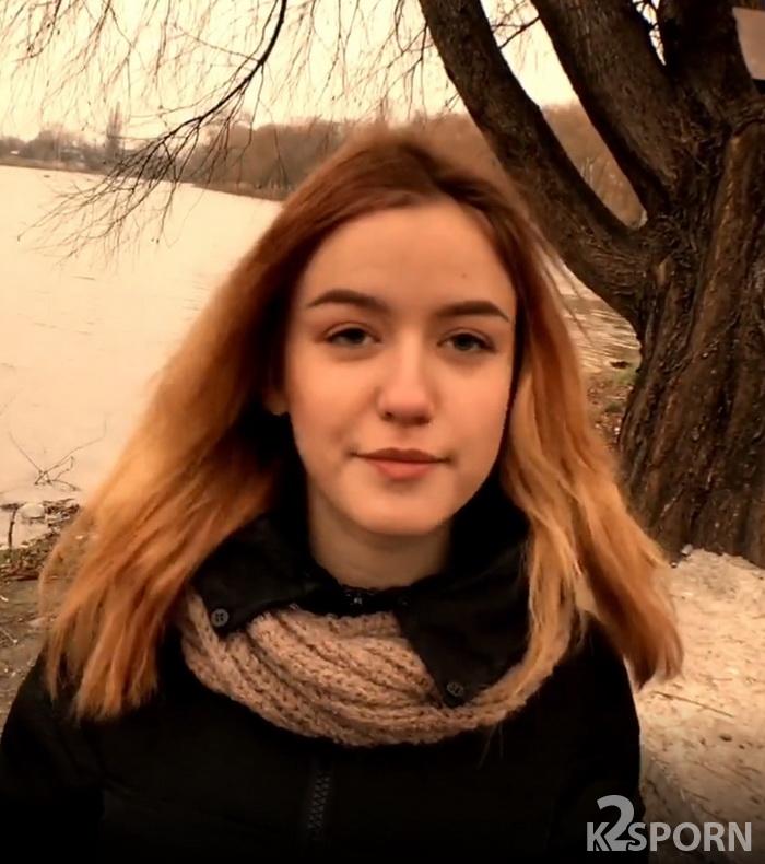 ADOLFxNIKA - Autumn Lake Walk Turns Into a Risky Public Blowjob 2160p UltraHD/4K