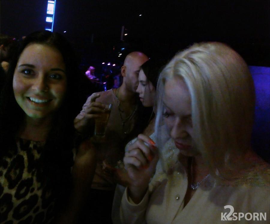 Unknown - Two Guys Picked Up Two Girls at a Nightclub 720p HD