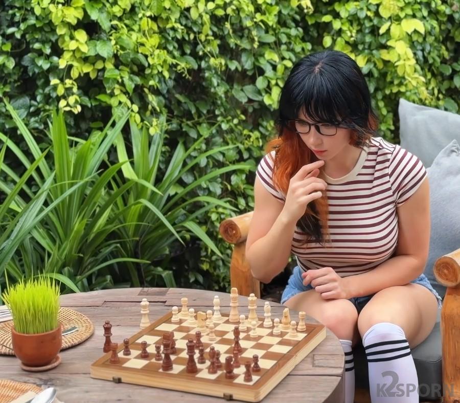 Sweety Fox - Nerdy Girl in Glasses Lost at Chess and Got Fucked in Both Holes 1080p FullHD
